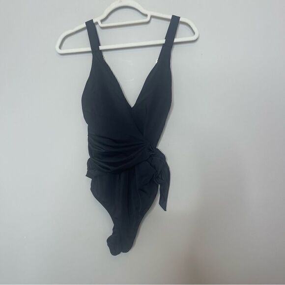 We are HAH Free People Wrap it up one piece Swimsuit black NEW Medium - Picture 4 of 10